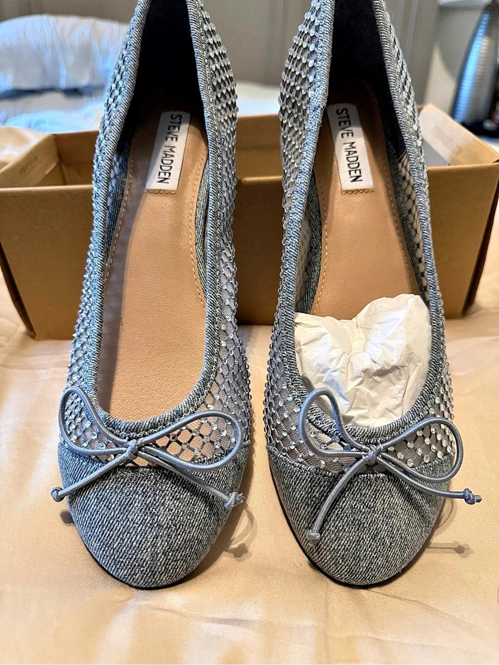 Steve Madden Bow Embellished Gray/blue denim Heels